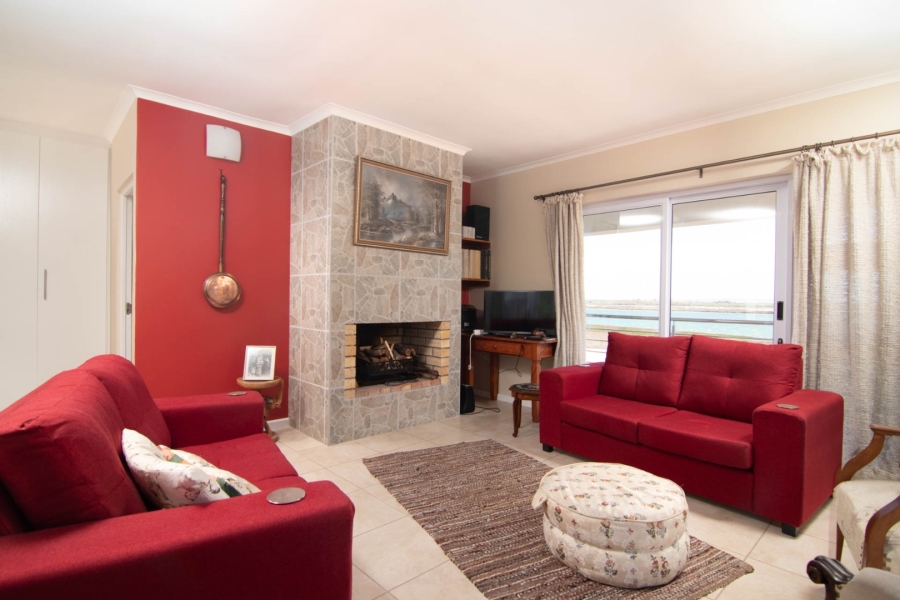 4 Bedroom Property for Sale in Velddrif Western Cape